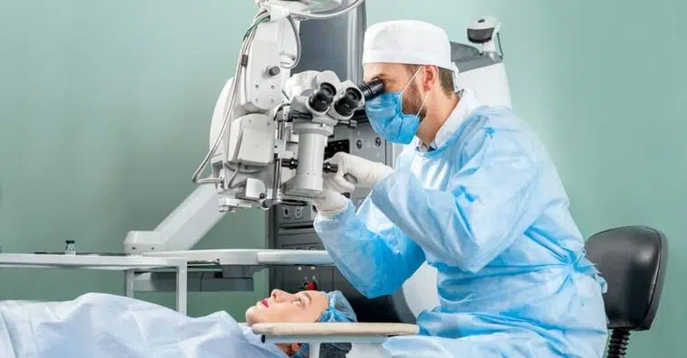 गुरुग्राम में सर्वश्रेष्ठ आईसीएल सर्जरी डॉक्टर – Best ICL Surgery Doctor In Gurugram In Hindi