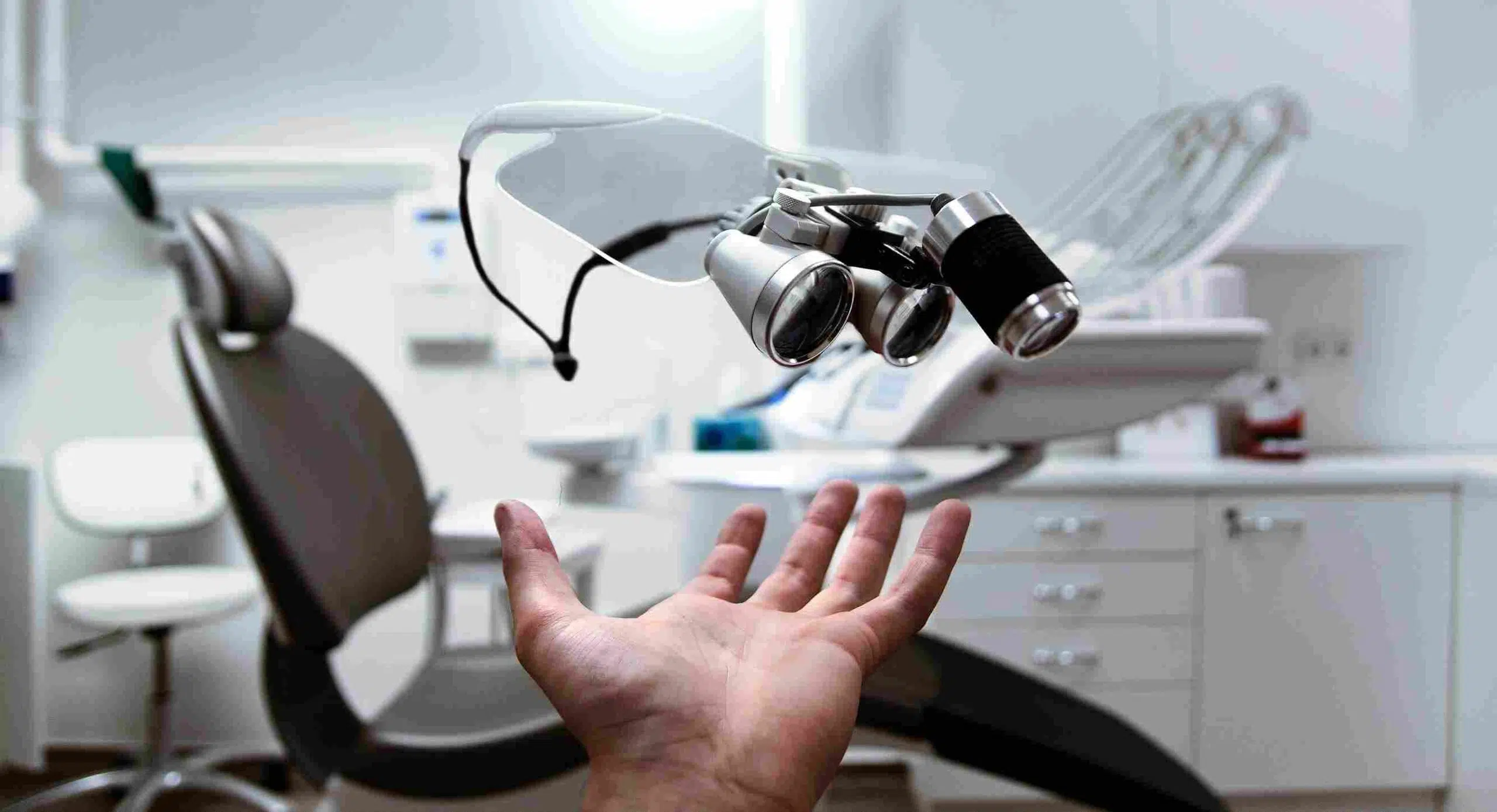 क्यू लेसिक: प्रक्रिया, फायदे और जोखिम – Q Lasik: Procedure, Benefits And Risks In Hindi